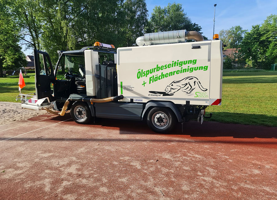 Ölspurbeseitigung - Verkehrsflächenreinigung - Unfallstellensanierung 
