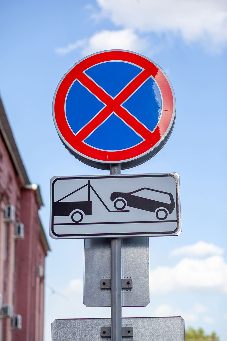 Ihr privater Stellplatz ist zugepark
