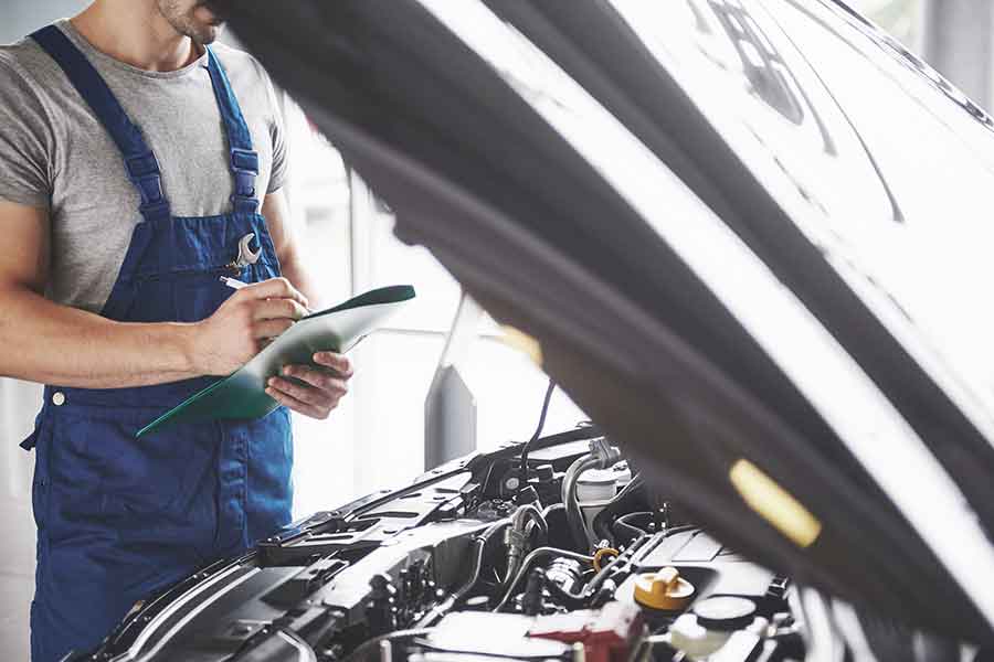 Fahrzeuginspektion und Wartung in der freien Autowerkstatt Auto Seyboth